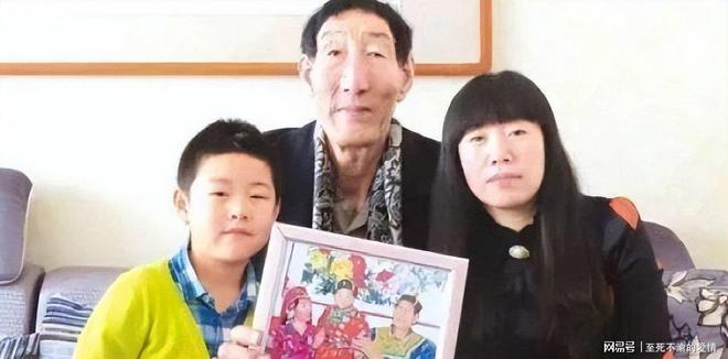 希勒怒批英格兰沉闷半场,点名拉什福德与萨卡表现令人失望