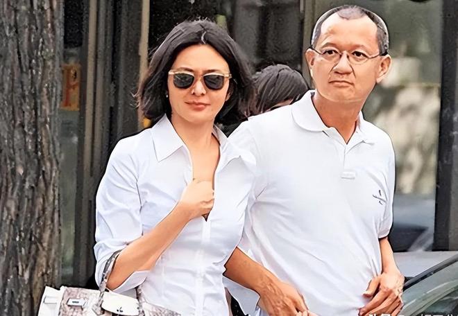 理查兹:要是巴萨半决赛继续踢高位防线,阿森纳会把他们打爆